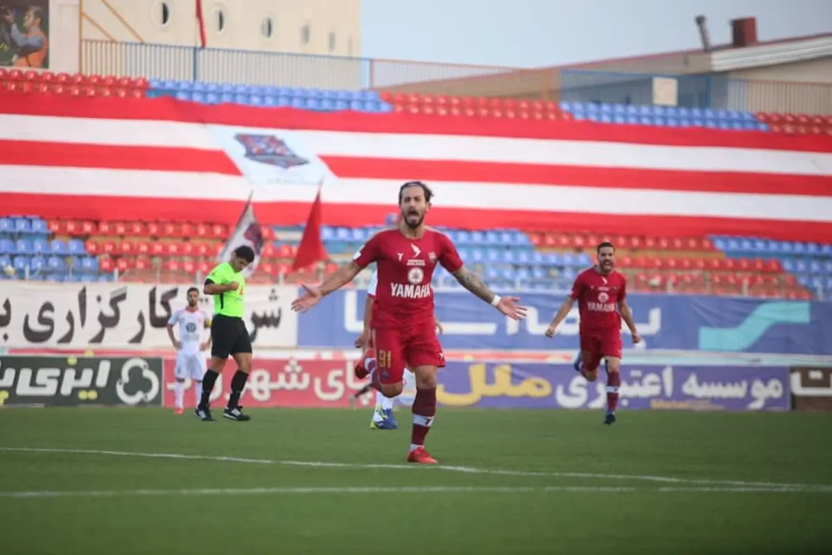 ویدئو: گل تماشایی روح الله باقری به پرسپولیس 