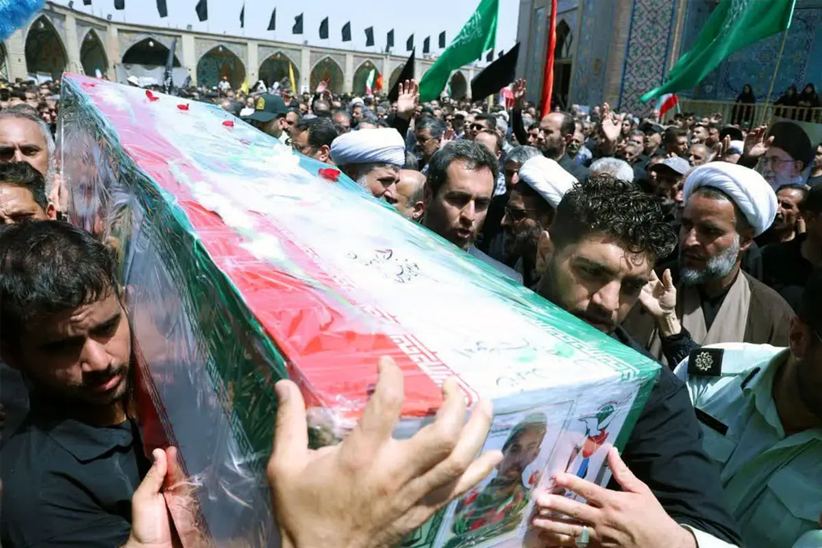 تشییع باشکوه شهید مدافع وطن امیرحسین باجلان در قزوین