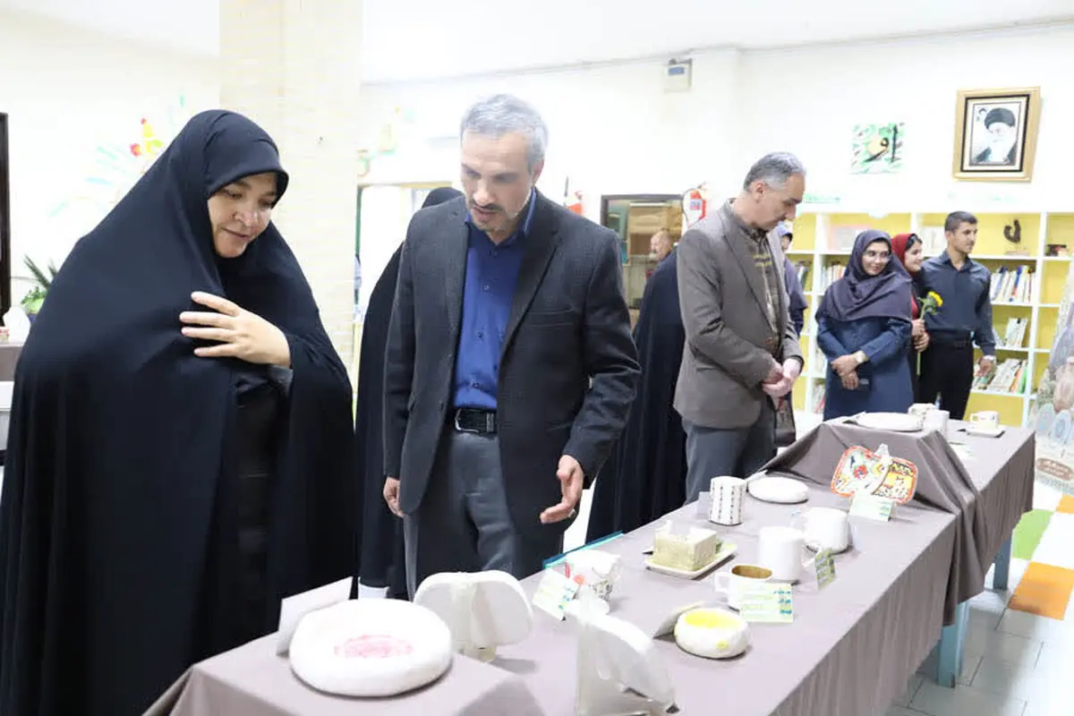 نمایشگاه دست‌آفریده‌های هنری نوجوانان کانون اردبیل گشایش یافت