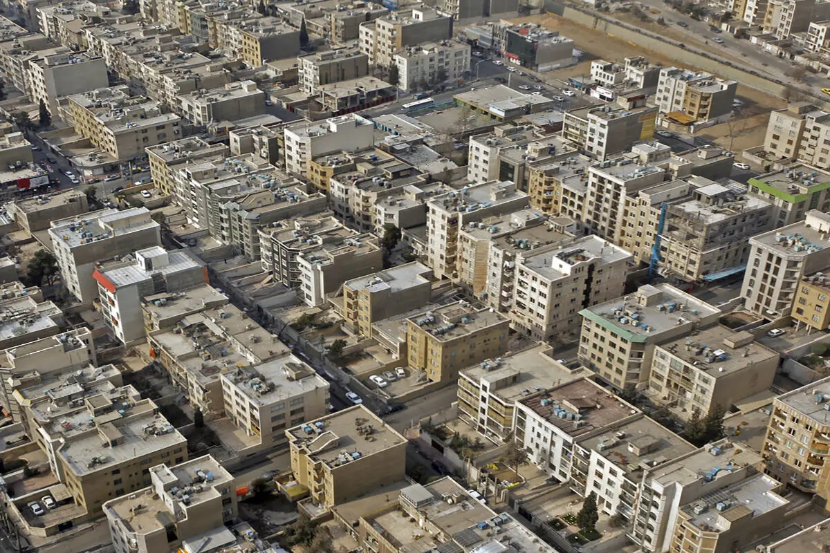 دولت کُند و گران مسکن می‌سازد/ ۶٠٠ هزار واحد مسکونی در تهران باید نوسازی شود 