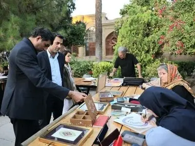 حافظیه؛ میزبان هنرمندان نگارگر شیرازی شد