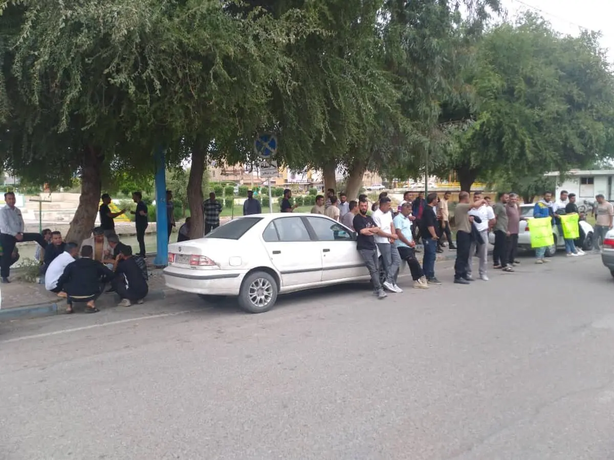 تجمع کارگران مجتمع هفت تپه در انتقاد از کم آبی مزارع نیشکر 