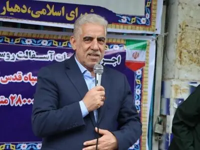 رفع محرومیت‌ یکی‌ از وظایف کارگزاران نظام است
