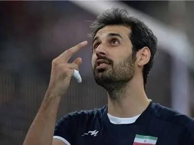 معروف: پرچم ایران حالا حالاها بالاست