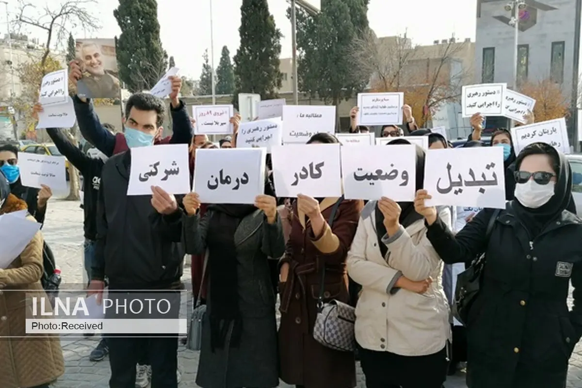نوبت آخر؛ سهم مدافعان نخست سلامت در رسیدن به مطالبات صنفی/ افزایش ساعات کار برای جبران کمبود نیرو/تابنده: تحریکات بیرونی دلیل تجمع بود/ پرستاران به اشتباه خود پی‌بردند