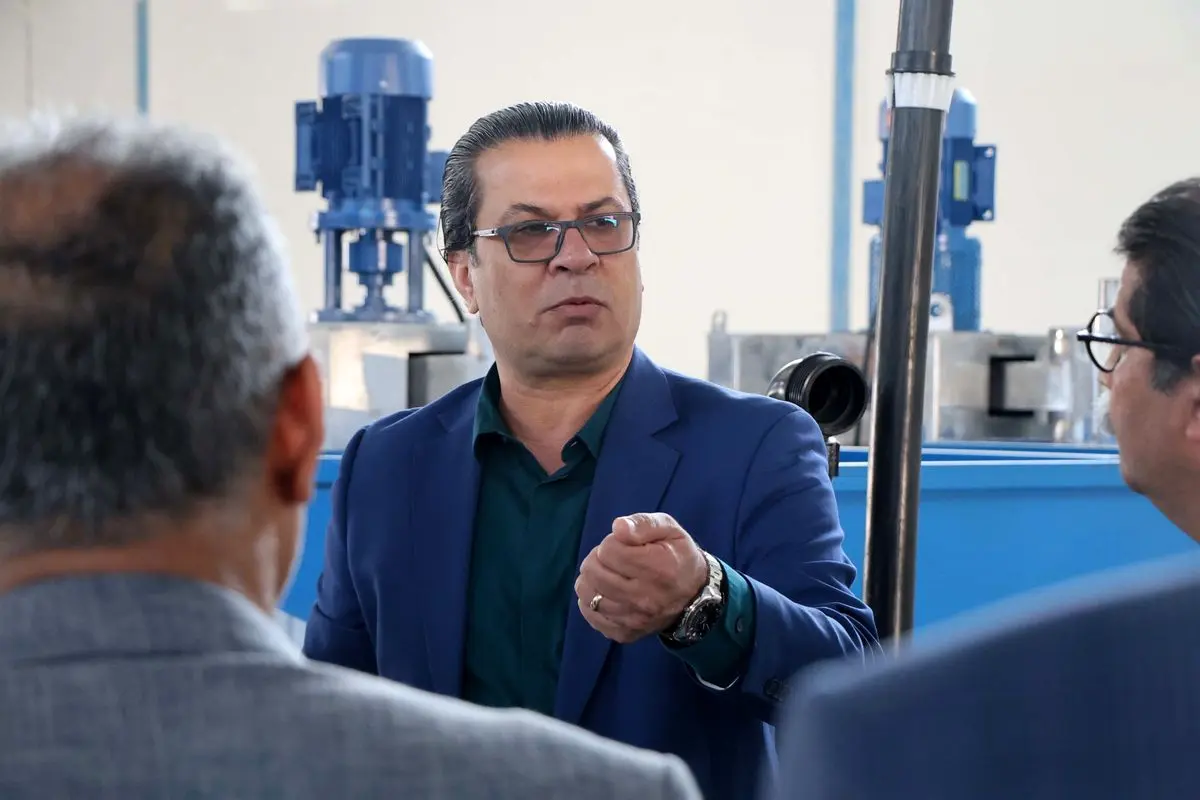 توسعه صنعتی هرمزگان با تکیه بر تولید داخلی؛ از موبایل تا صنایع پلیمری +فیلم