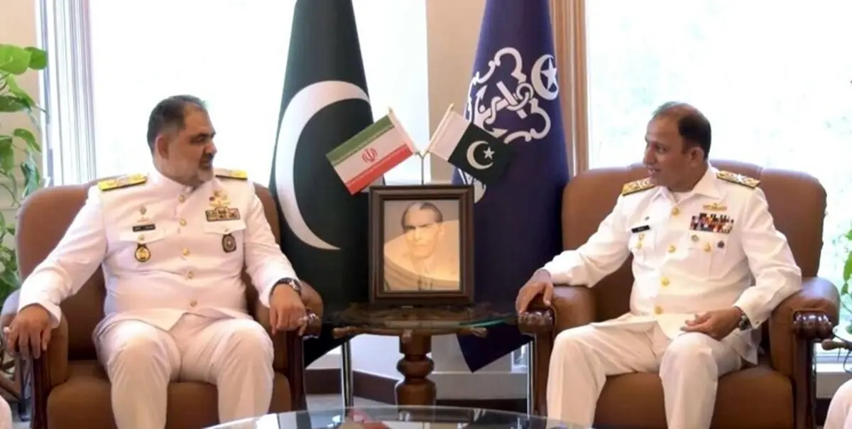 دریادار ایرانی با فرمانده نیروی دریایی پاکستان دیدار کرد