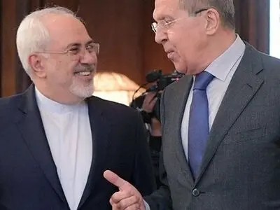 ظریف وارد مسکو شد