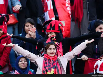 معاون وزیر ورزش: بانوان 18 مهرماه در ورزشگاه آزادی حضور می‌یابند