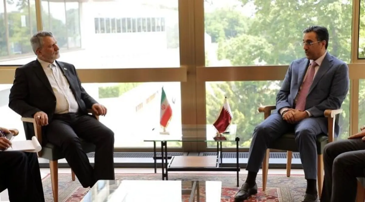 Iranian, Qatari ministers meet in Geneva, confer on labor affairs