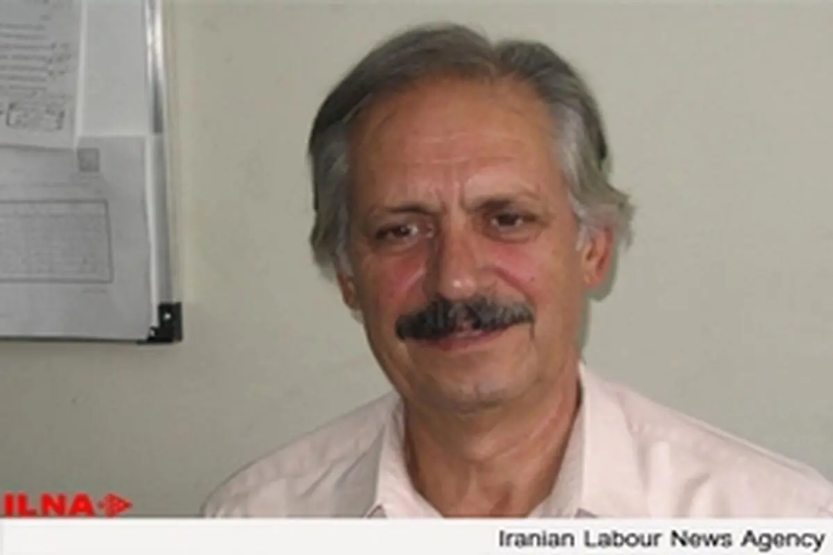 تلاش برای شکست مذاکرات از سوی مخالفان خیانت است