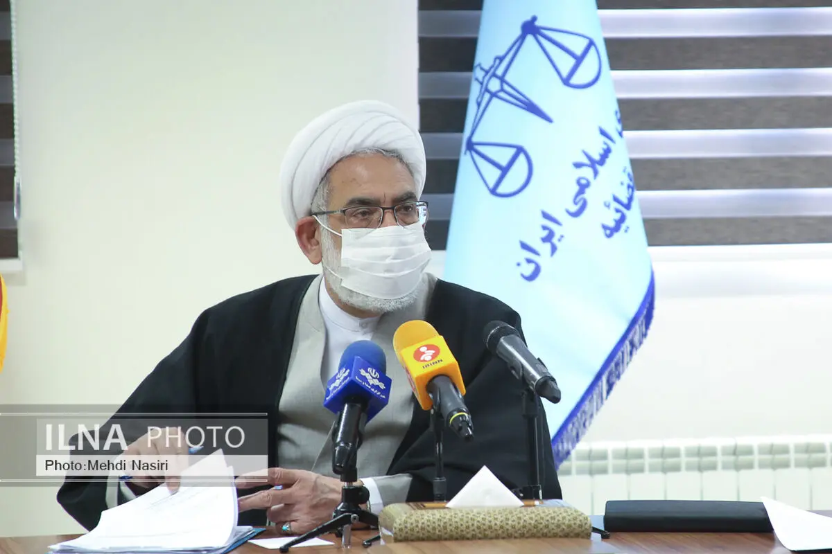 در مسائلی که به امور اطلاعاتی و امنیتی برمی‌گردد، قضات از باب مشورت، موضوع را به کارشناس امر ارجاع دهند