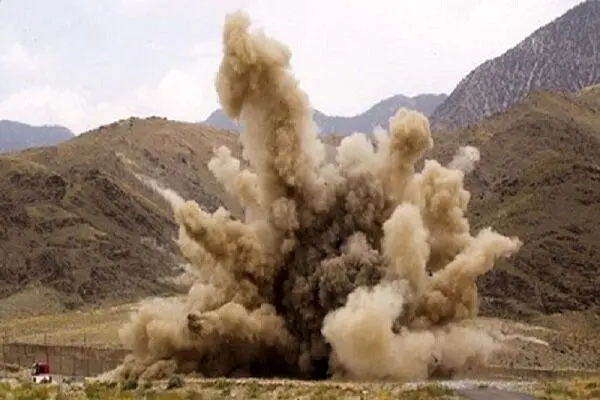 انفجار راکت به جای مانده از جنگ تحمیلی در گیلانغرب