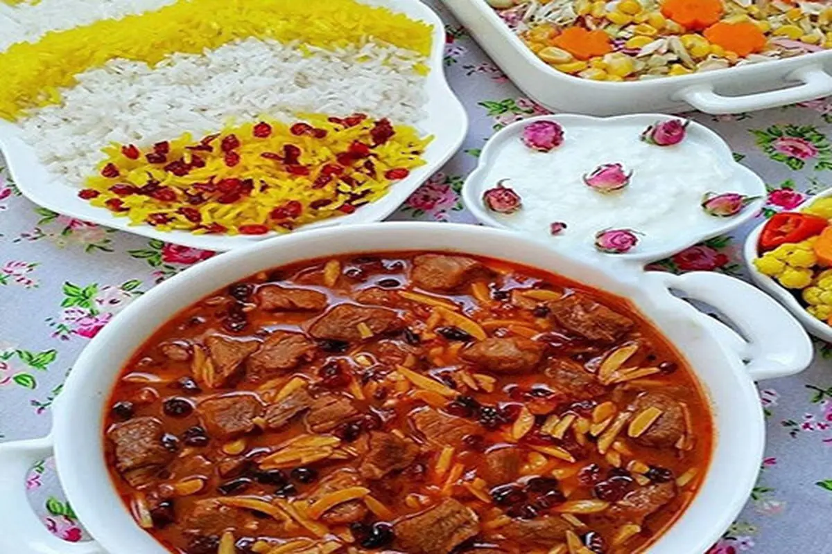 طرز تهیه خورش خلال بادام