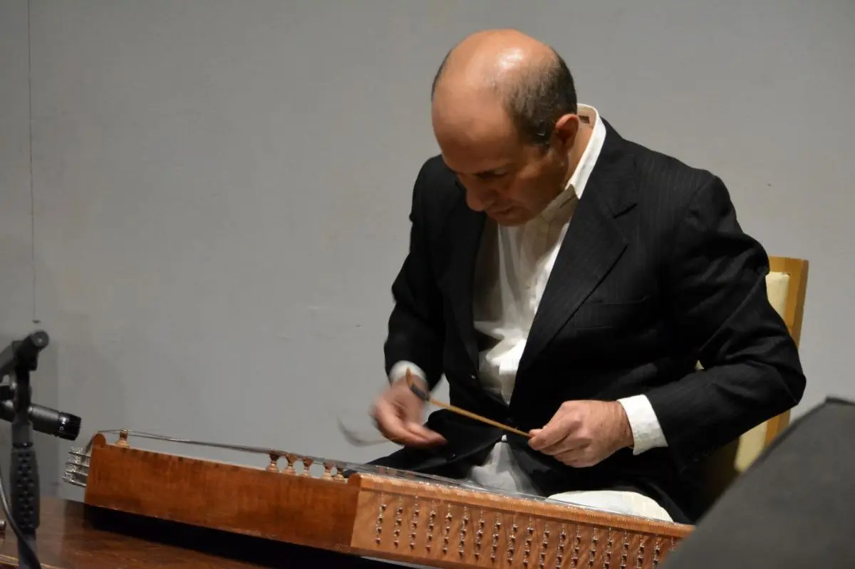 پیشنهاد برگزاری جایزه آوازی اکبر گلپایگانی