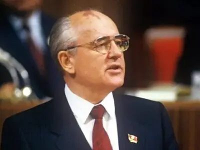 میخائیل غورباتشوف یفارق الحیاة عن عمر 92 عاما