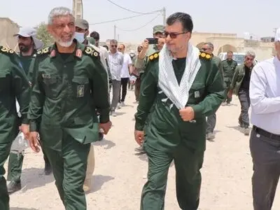 تجلیل علما و سران طوایف هرمزگان از تلاش نیروهای امدادی و سپاه برای خدمات‌رسانی به مردم مناطق‌ زلزله‌زده