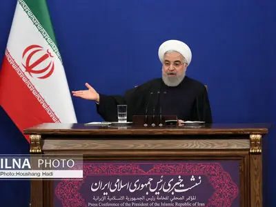 روحانی: فارضو الحظر لایمکن أن یوقفوا الشعب من النهضة الإنتاجیة 