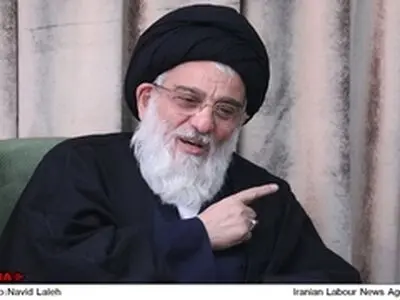 شرایط امروز مصداق «اگر عالِمی فاسد شود، عالَمی فاسد خواهد شد» است