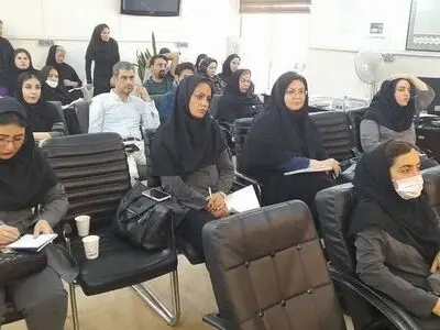 نشست هم‌اندیشی معاون توانبخشی با مسئولان مراکز مثبت زندگی