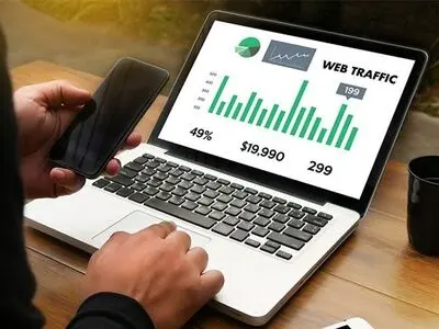 چگونه با کمترین هزینه در وب‌سایت خود بازدید و فروش بالایی داشته باشیم؟