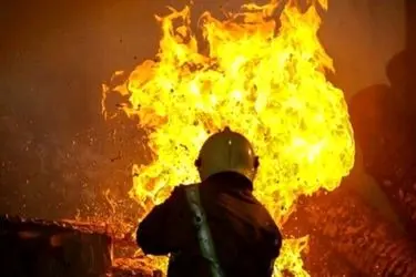 آتش‌سوزی انبار ضایعات منشاء دود شهر زنجان / وقوع انفجار تکذیب می‌شود