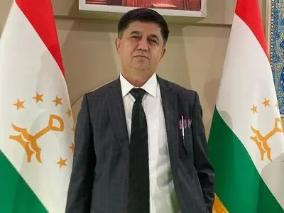 سیر آفاق و انفس کرده‌ام، اما هیچ‌جا نمایشگاه کتاب تهران نمی‌شود/ پیروزی ویژه برای ایران