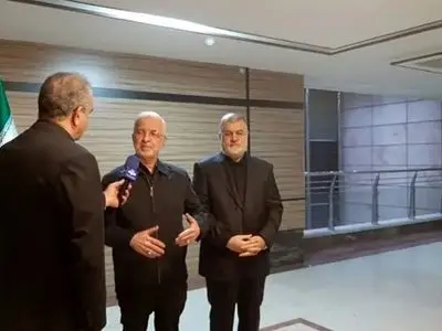 همه استانداران و فرمانداران با تمام توان پای کار هستند