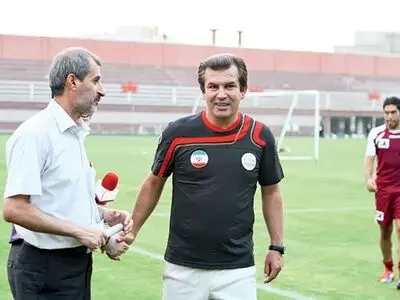 عیادت حمید استیلی از محمد مایلی کهن