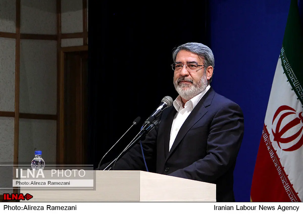 اجازه تجمع‌ خیابانی هسته‌ای را نمی‌دهیم/ از اعتماد مردم به نظام کم نکنیم
