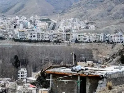 صدور مجوزهای غیرقانونی ساخت‌وساز در حریم توسط برخی دستگاه‌ها/ وضع معیشت در مناطق جنوبی منجر به تقسیم قطعات ۱۰۰ متری زمین شده است/ اختصاص کد آبادی به محدوده‌هایی که اصلا آبادی نبوده‌اند! 