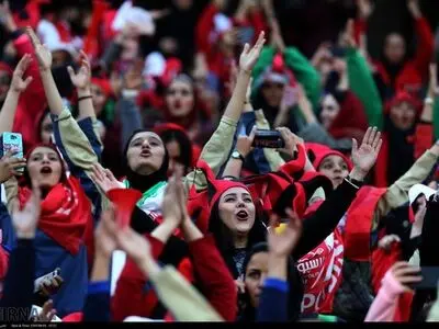  اطلاعیه باشگاه پرسپولیس برای حضور بانوان در ورزشگاه آزادی 