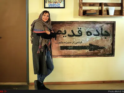 نمایش مضحک ارائه مدرک و سند را تمام کنید، پول فاسد سینما را فراگرفته