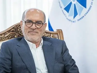  دولت در تامین ارز کالاهای اساسی محدودیت دارد/ موضوعات واجب‌تر از واردات خودرو وجود دارد