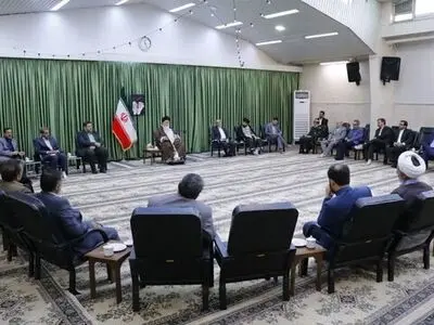 مسئله حجاب و فرهنگ عفاف از سطح مدارس در دل و ذهن دختران دبیرستانی نهادینه شود