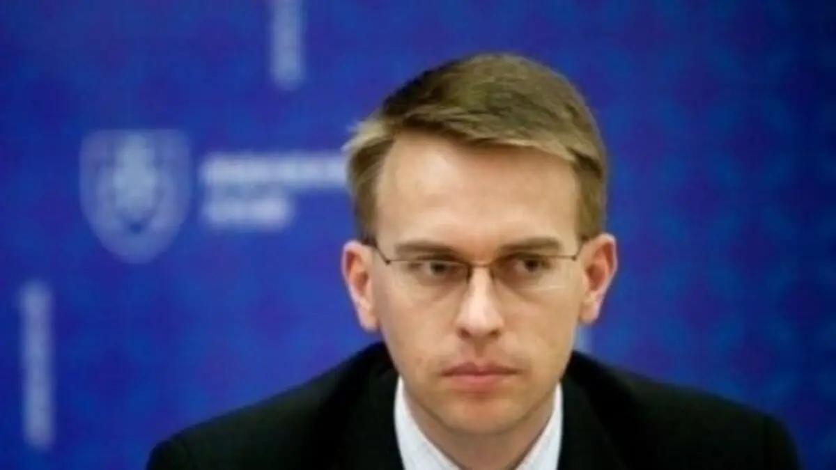 EU says negotiators seeking date for resumption of Iran talks