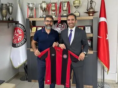 عارف محمدوند در ترکیه مدیر شد+ عکس
