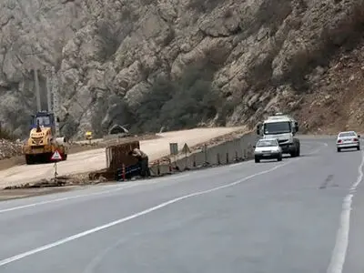 لزوم رفع نقاط حادثه‌خیز و افزایش ایمنی مسیرهای مواصلاتی شهرستان دلفان 