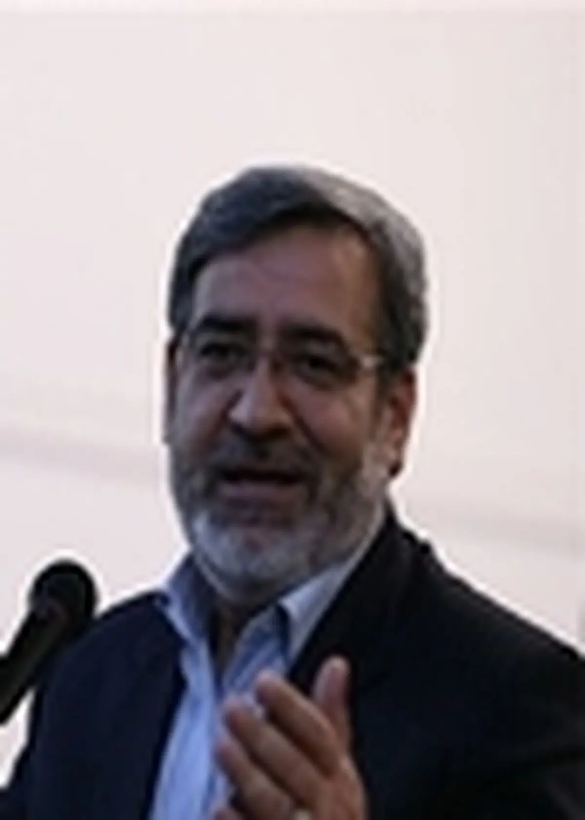 خواسته زیادی نیست که مردم با حداقل امکانات زندگی کنند