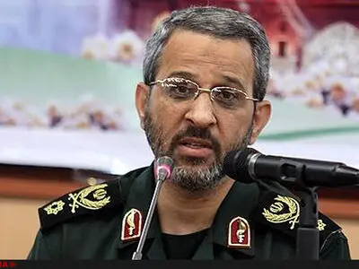 سواد فضای مجازی خود را ارتقا دهید/ مثل شهید حججی در جامعه کم نیست