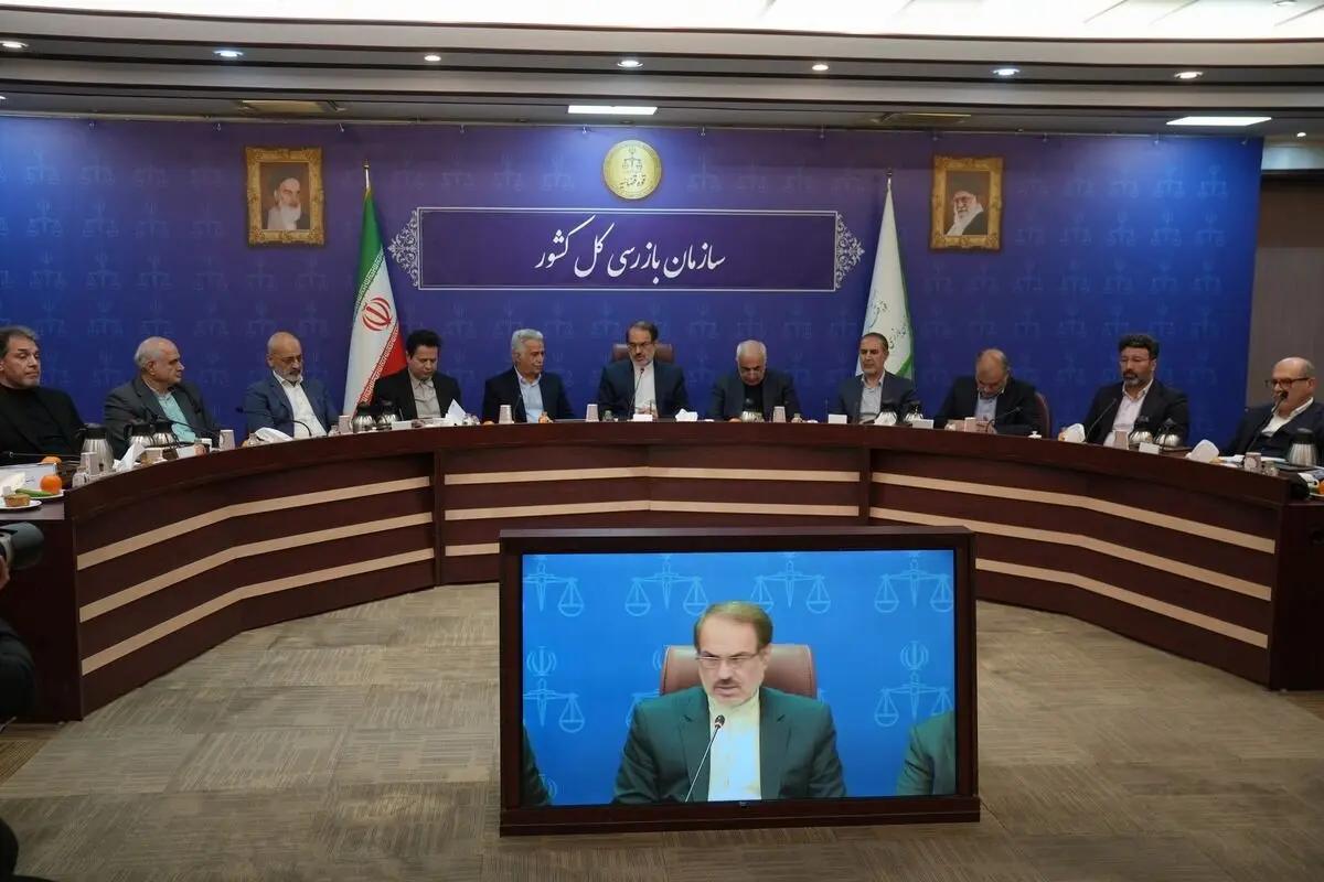 با هرگونه سوءاستفاده از کارت‌های بازرگانی برخورد قاطع می‌شود