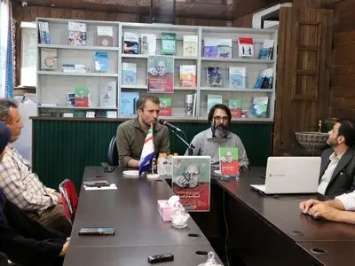 خروج از چارچوب‌های کلاسیک تاریخ‌نویسی و از دوگانه‌های سنتی و مدرن نقطه قوت کتاب «فوکو در ایران» 