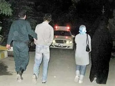 پسر دخترنما در کرمانشاه دستگیر شد