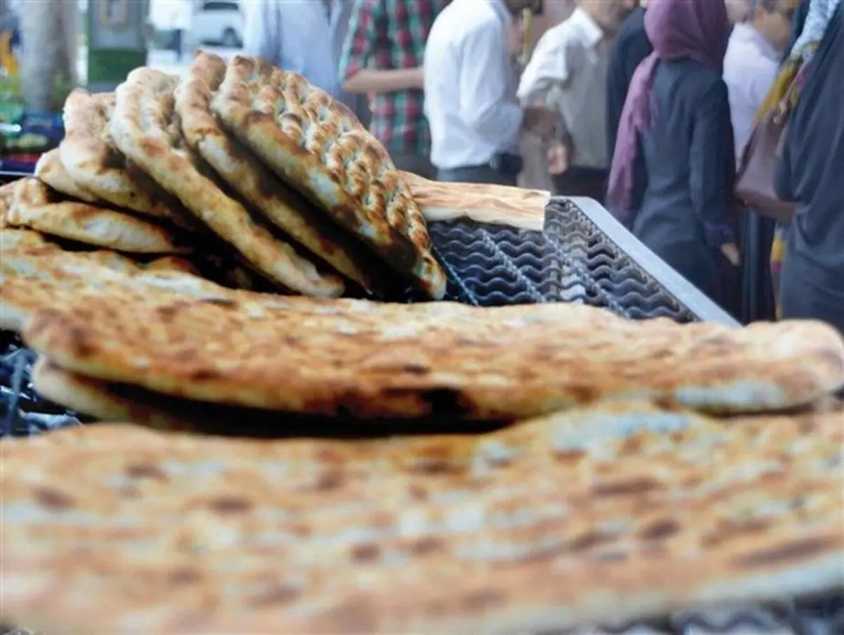 سهمیه آرد نانوایانی که اقدام به تعطیلی دکان‌شان کنند، کسر می‌شود