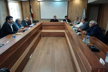 واگذاری بانک رفاه غیرقانونی است/ معوقات فروردین بازنشستگان پرداخت شود