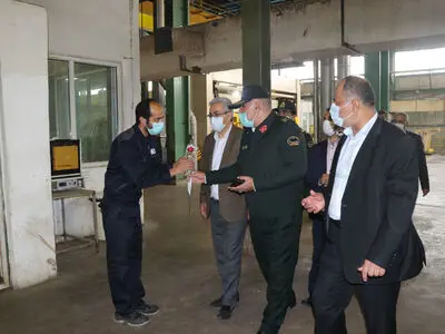 بازدید فرماندهی انتظامی استان از شرکت چوب و کاغذ استان