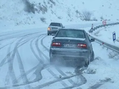 نکاتی که باید در رانندگی در هوای برفی رعایت کرد 