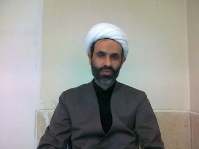 اگر آقای روحانی مستحق لعن و نفرین نباشد، مستحق درود و سلام هم نیست