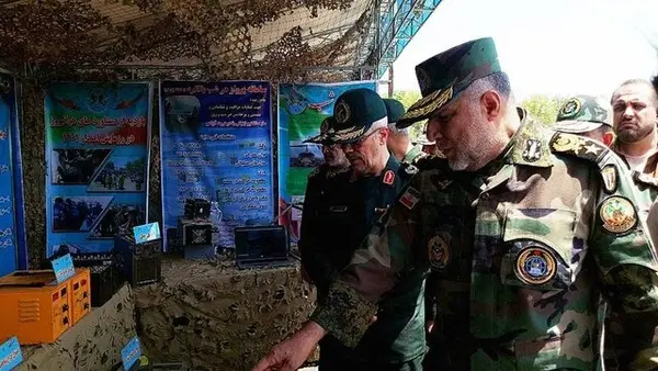 سرلشکر باقری از نمایشگاه توانمندی‌های نیروی زمینی ارتش بازدید کرد