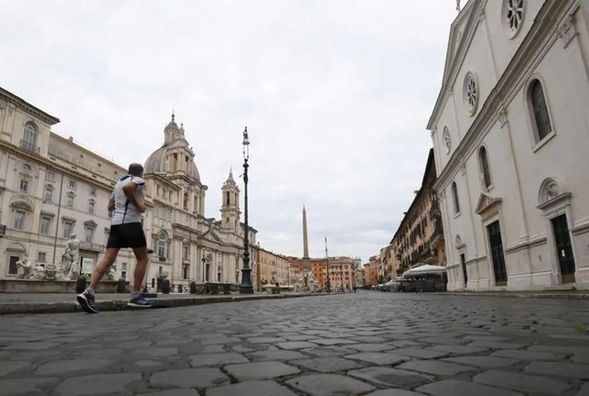 Coronavirus deaths fall again in Italy but lockdown extension looms
